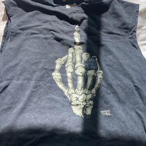 Gallery Dept Black Skull Finger Tee